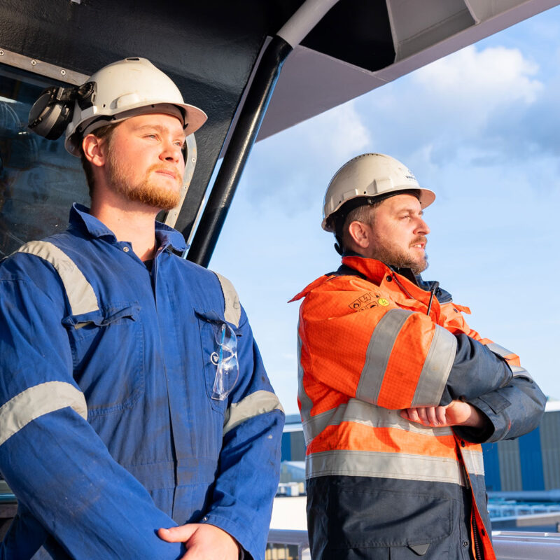 kapitein, van stee offshore, werken in de offshore, maritiem, werkschepen, multicat, zwerver