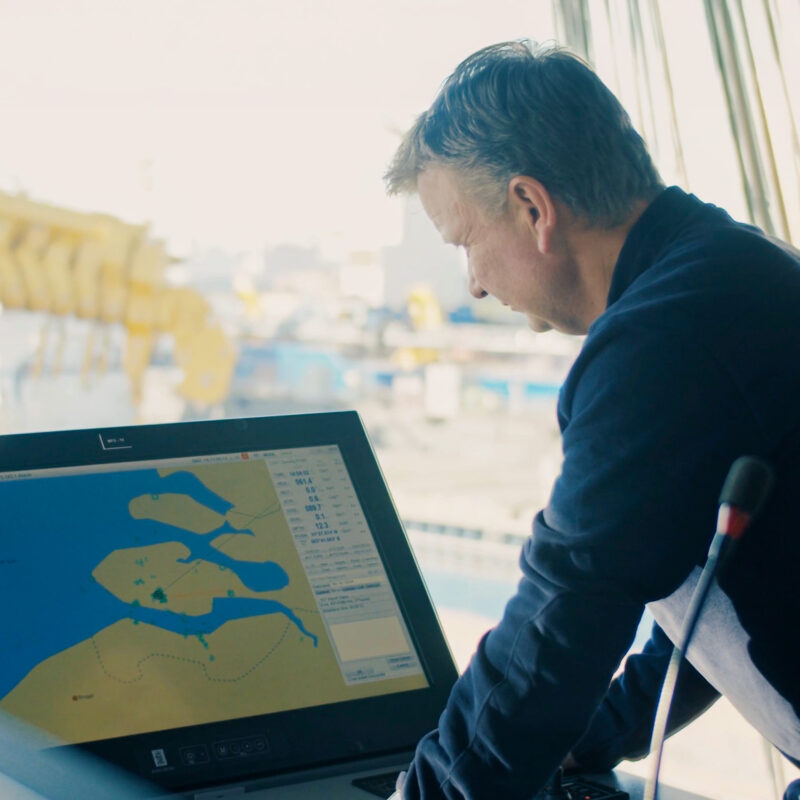 kaptein, multicat, van stee offshore, werken in de offshore, werken aan boord